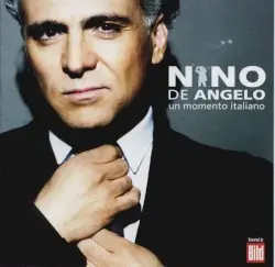 Un momento italiano by Nino de Angelo
