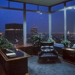 executive views by midnight première & Florida Rains