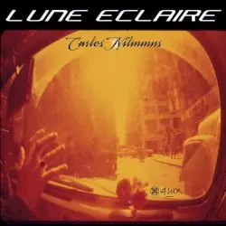 Lune Eclaire by Carlos Nilmmns