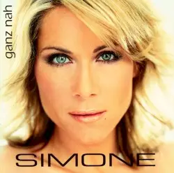 Ganz nah by Simone