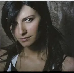 Escucha by Laura Pausini