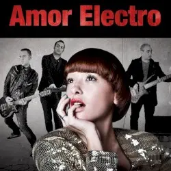 Cai o Carmo e a Trindade by Amor Electro