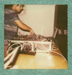 Newski by Flamingosis