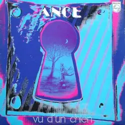 Vu d’un chien by Ange